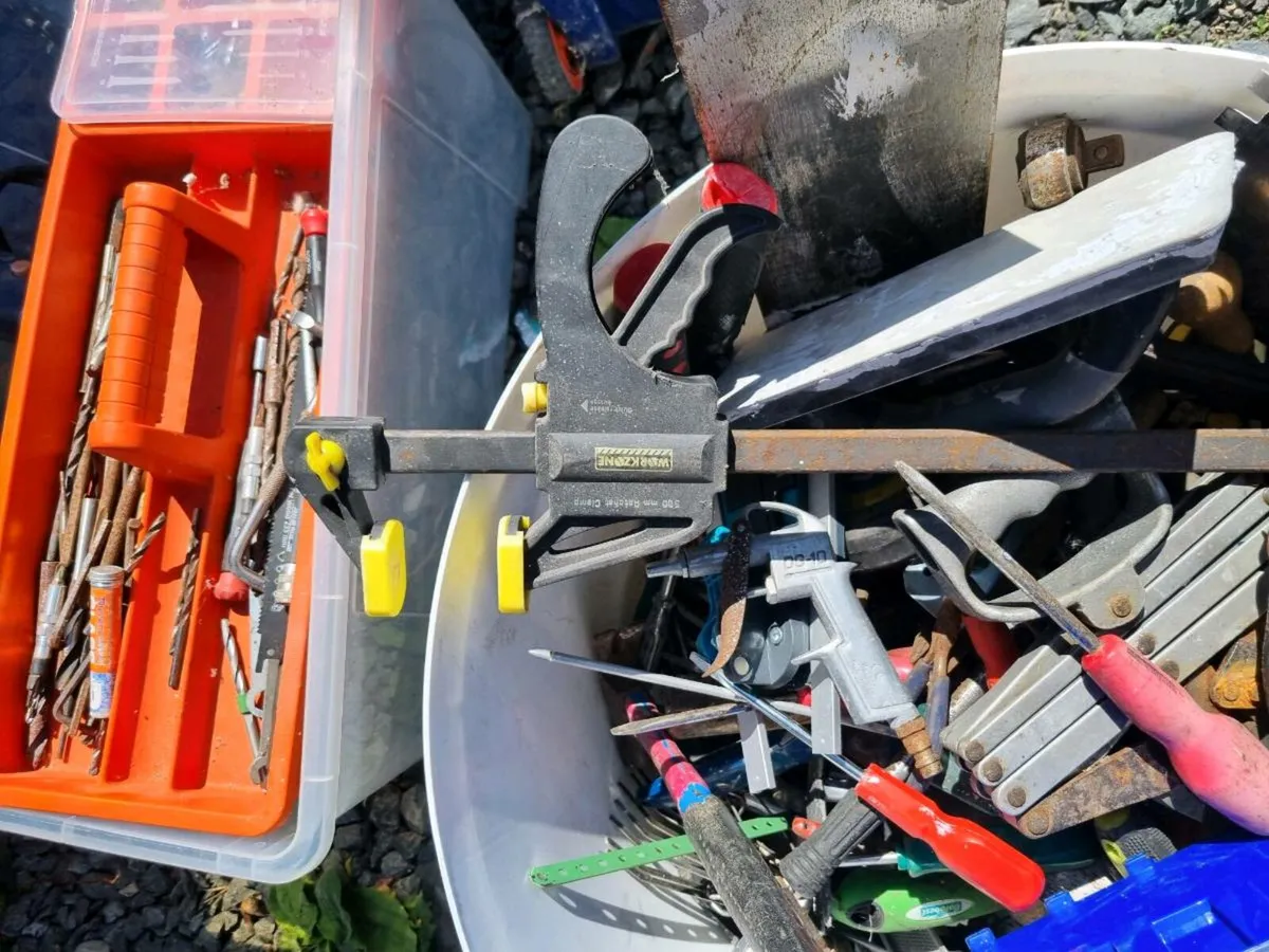 40L barrels full of hand tools - Image 1