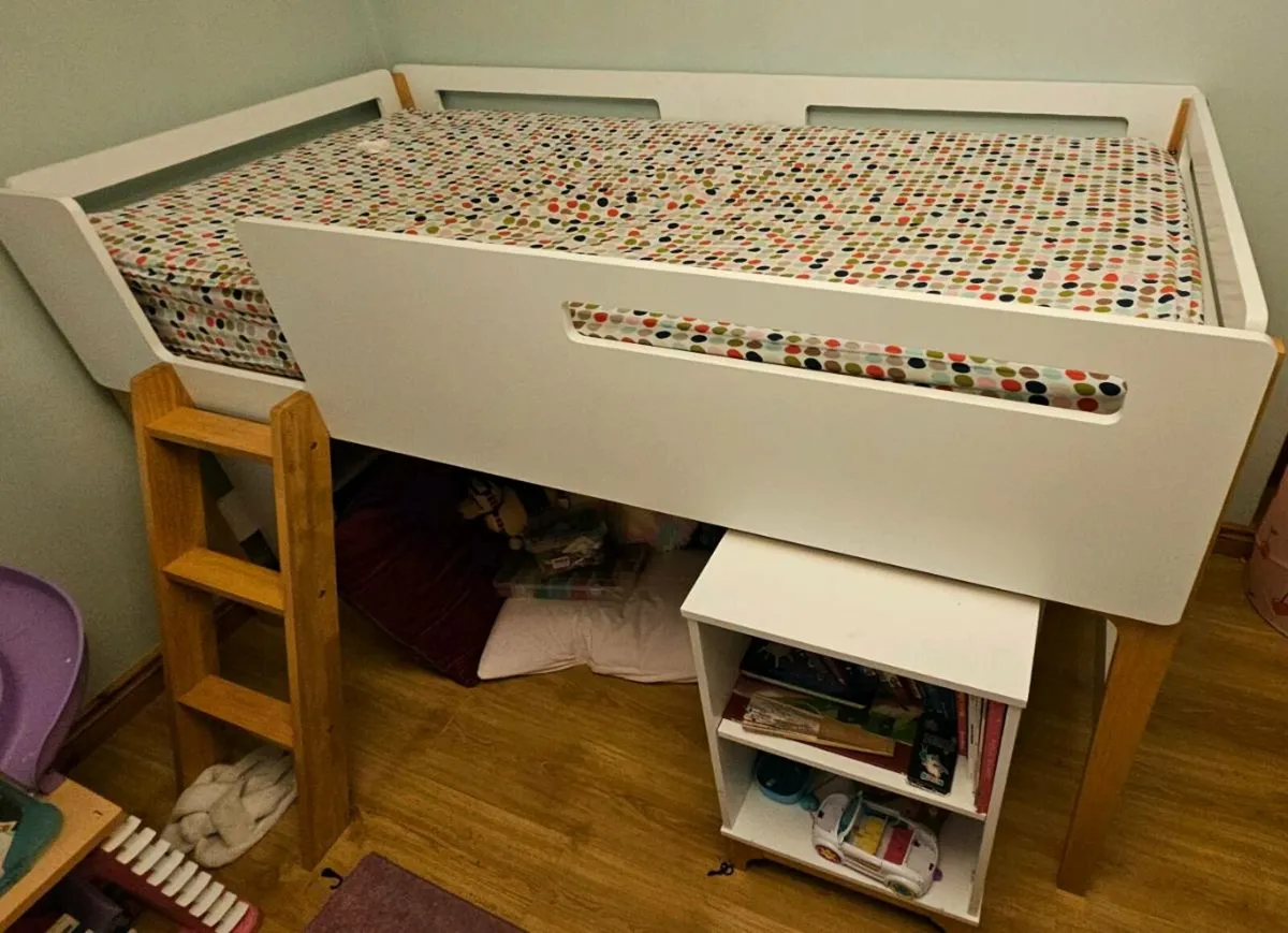 Midsleeper - Image 1
