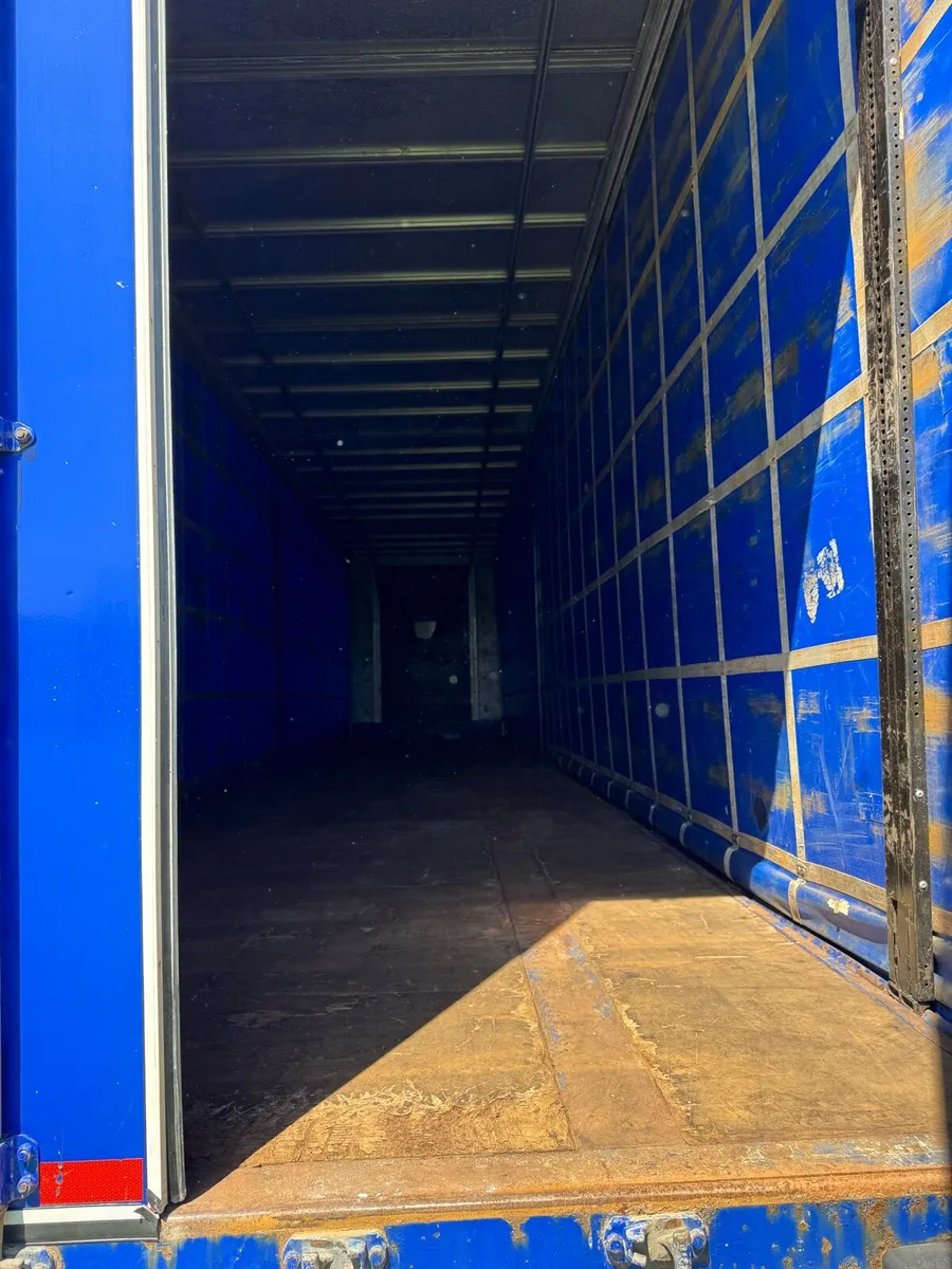 2014 SDC Curtainsider - Image 2