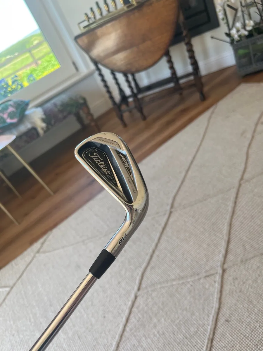 Titleist AP2 irons - Image 2