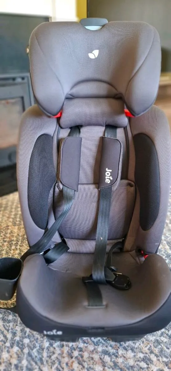 Car seat - Image 1