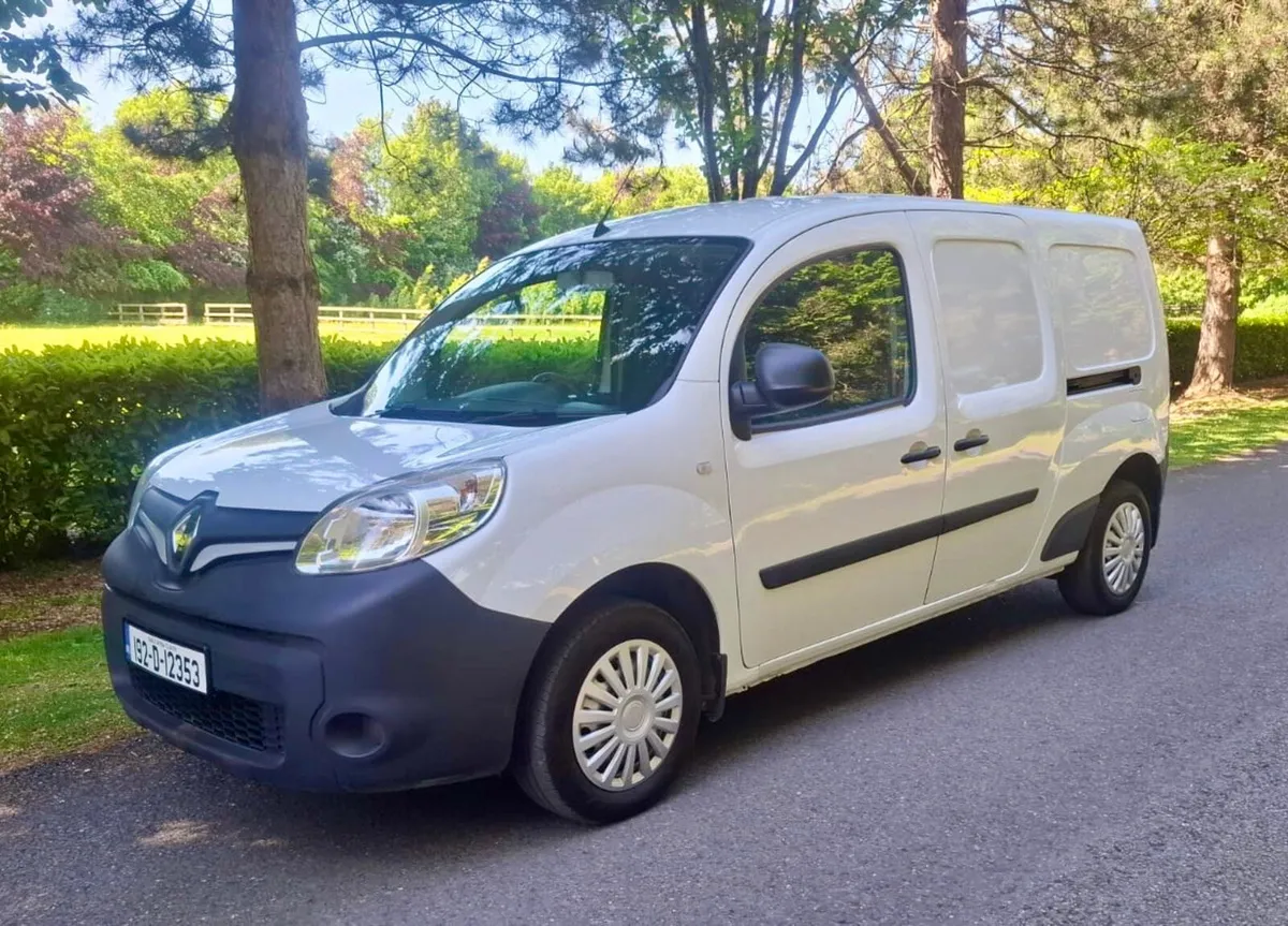 Renault Kangoo 2019 DOE 8/25 - Image 1