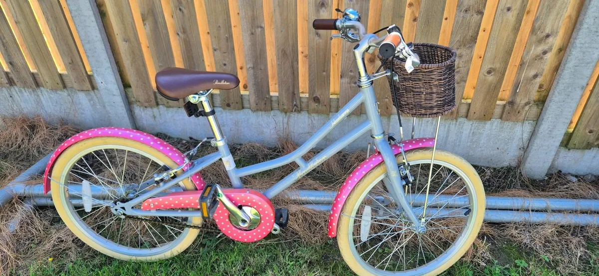 Girls bike