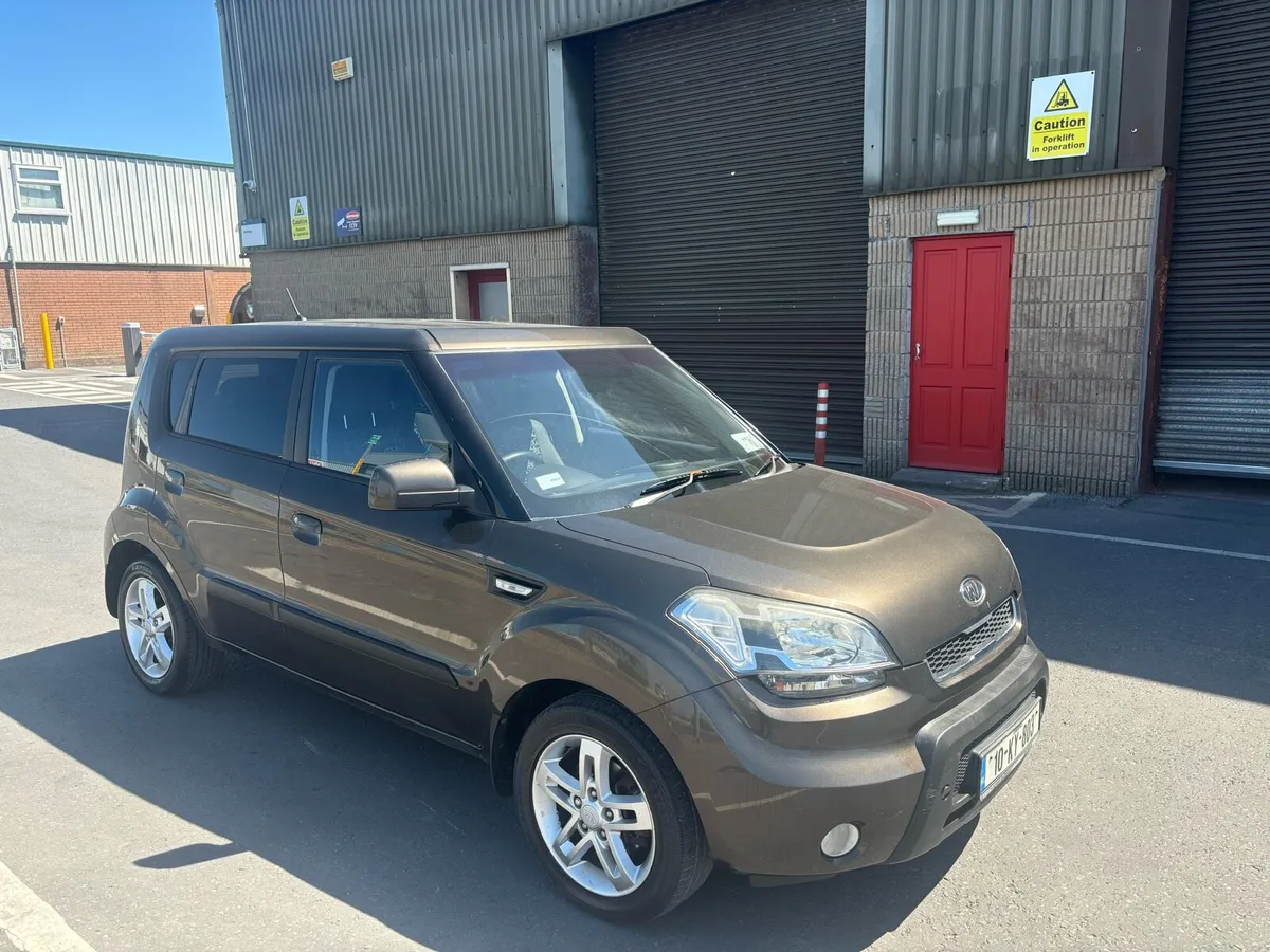 10 Kia soul Nct&Tax - Image 1