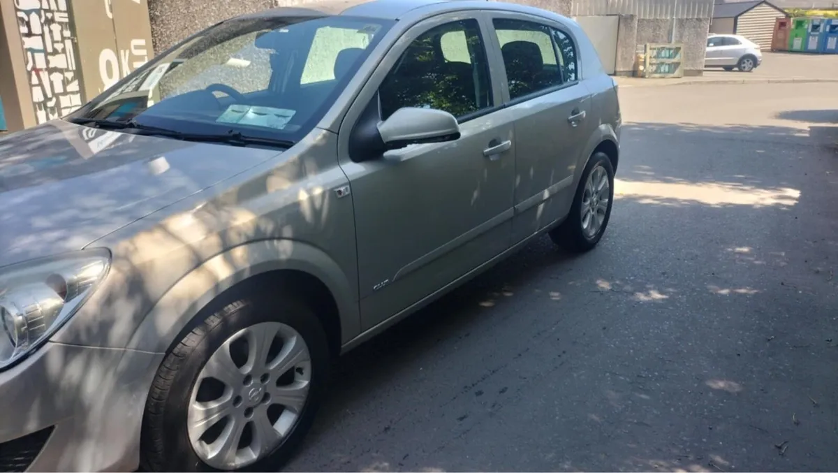 2009 Opel Astra 1.4 petrol - Image 2