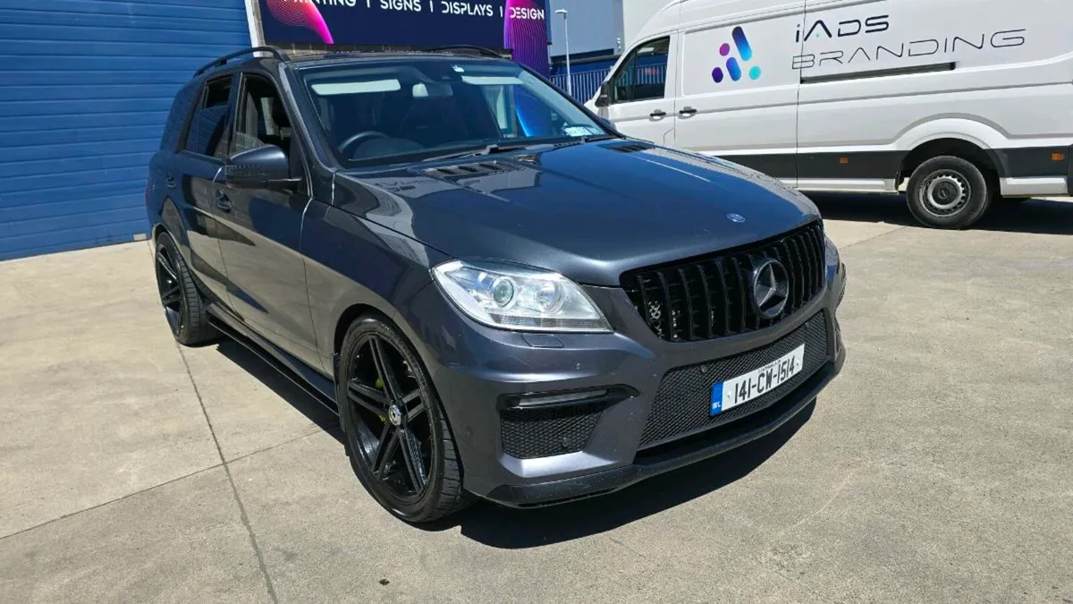 2014 Mercedes ML350 - Image 4