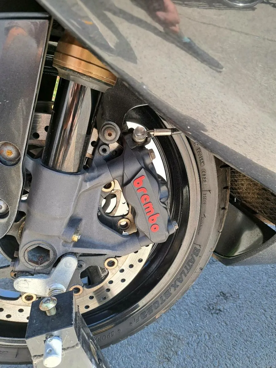Motorbike - Image 4