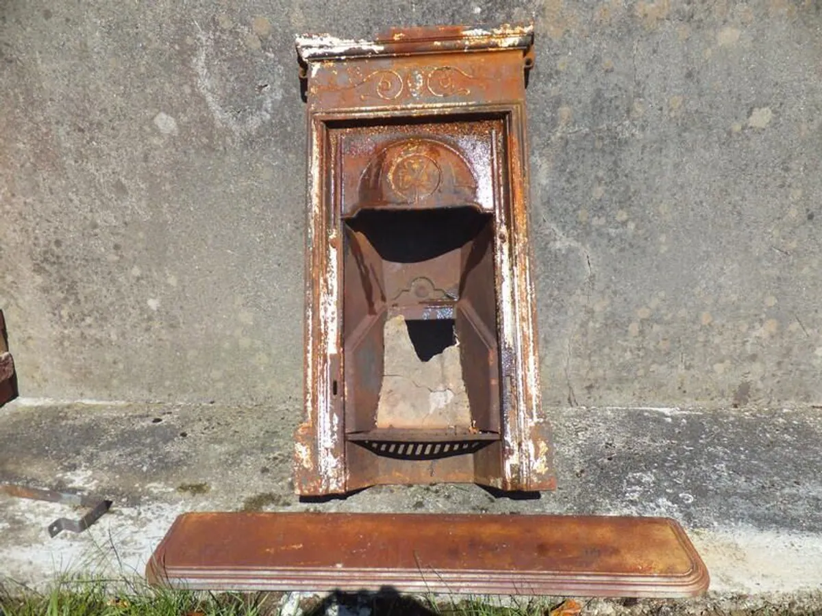 Vintage Fireplace - Image 1
