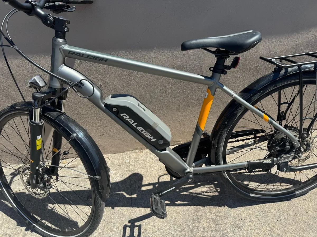 Electric Raleigh bike not turning on - Image 2