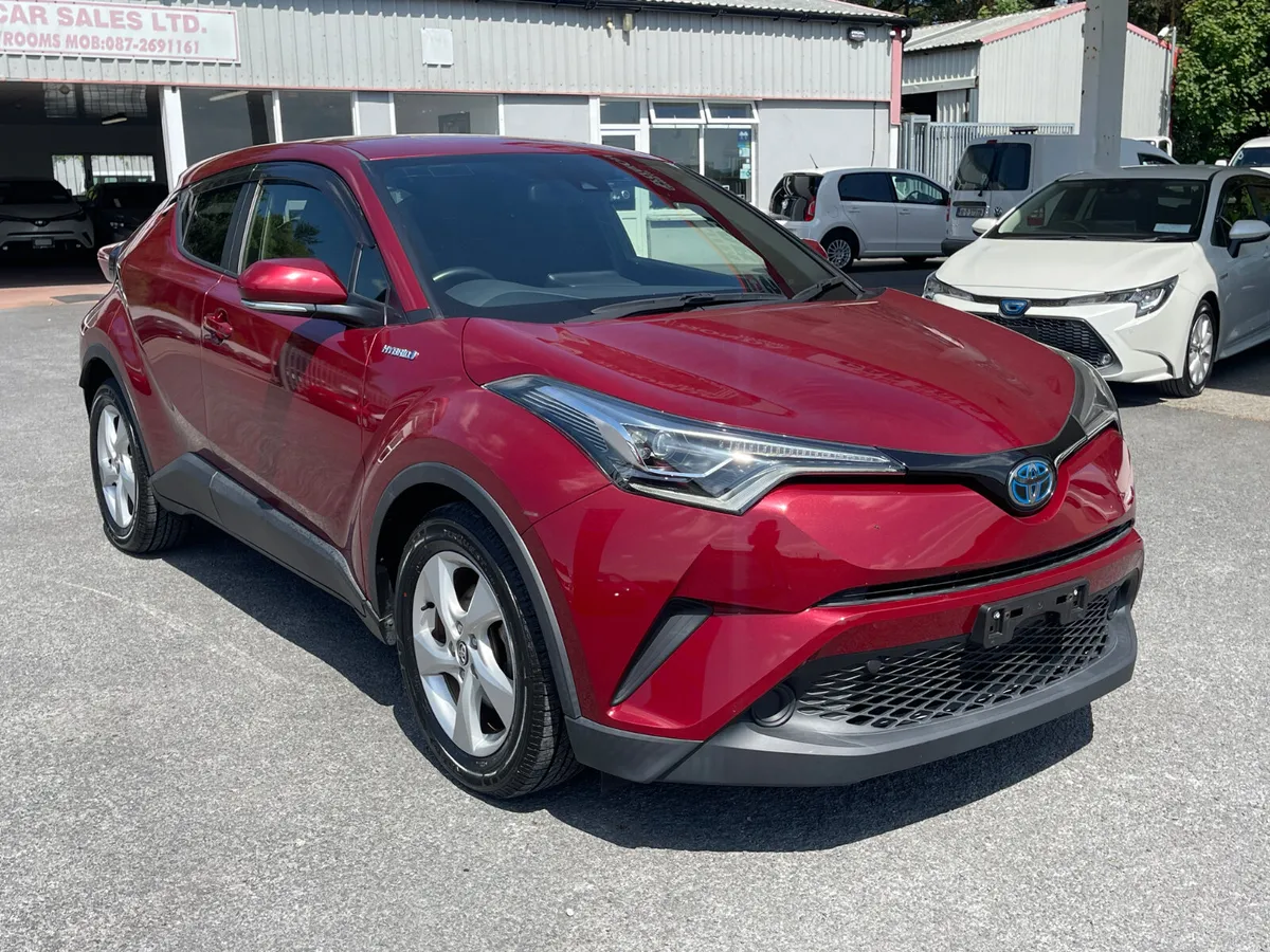 Toyota CHR 2018-2 - Image 1