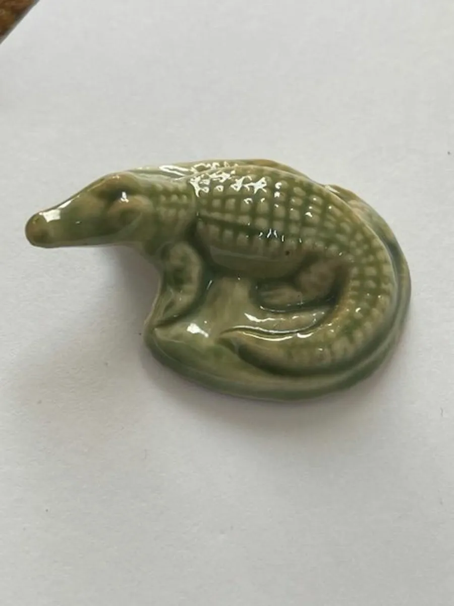 'Wade' figurines - Image 2