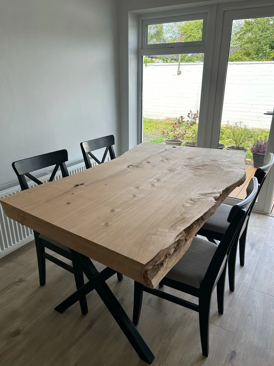 Dinning table - Image 1