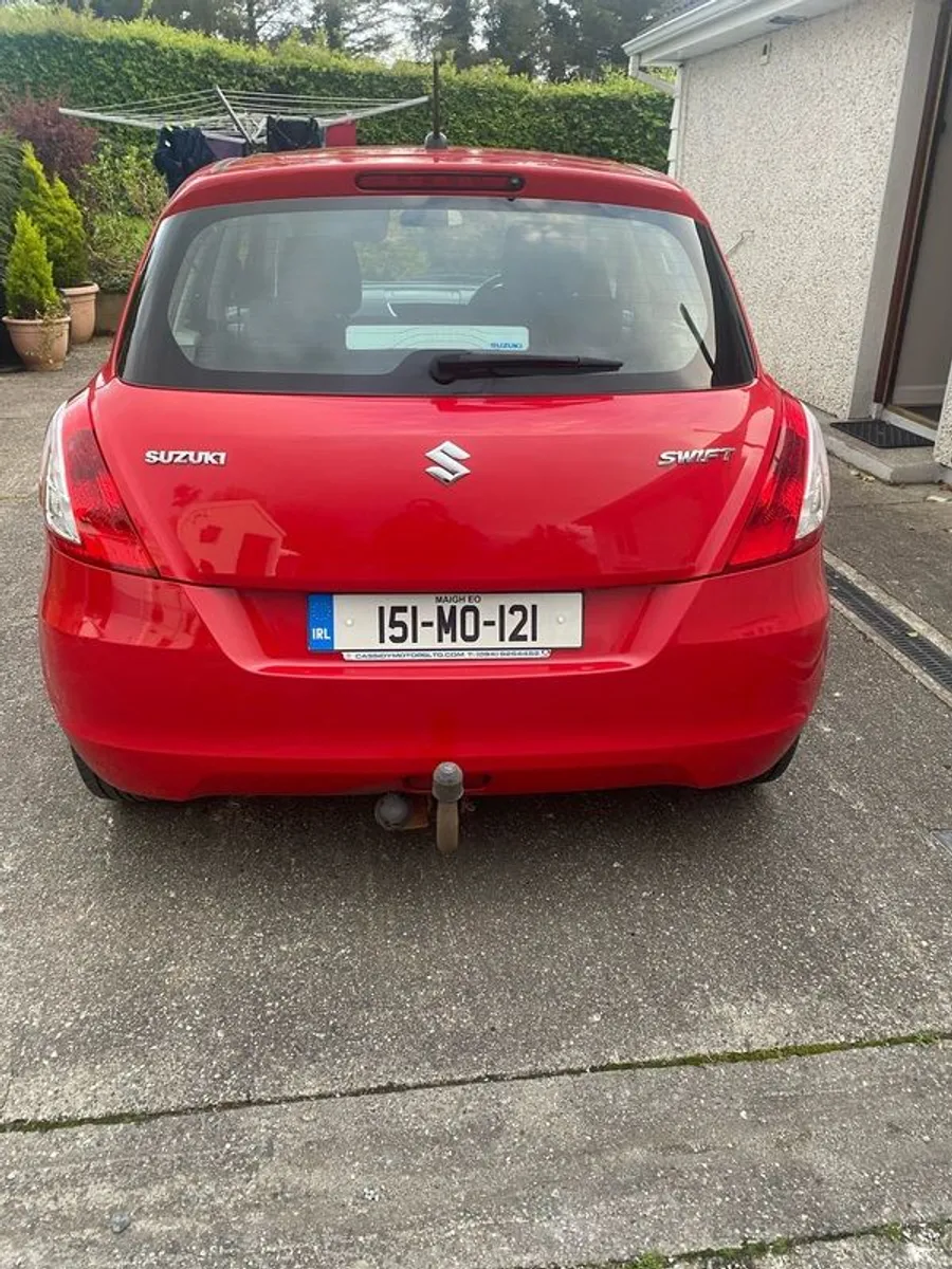 2015 Suzuki Swift - Image 2