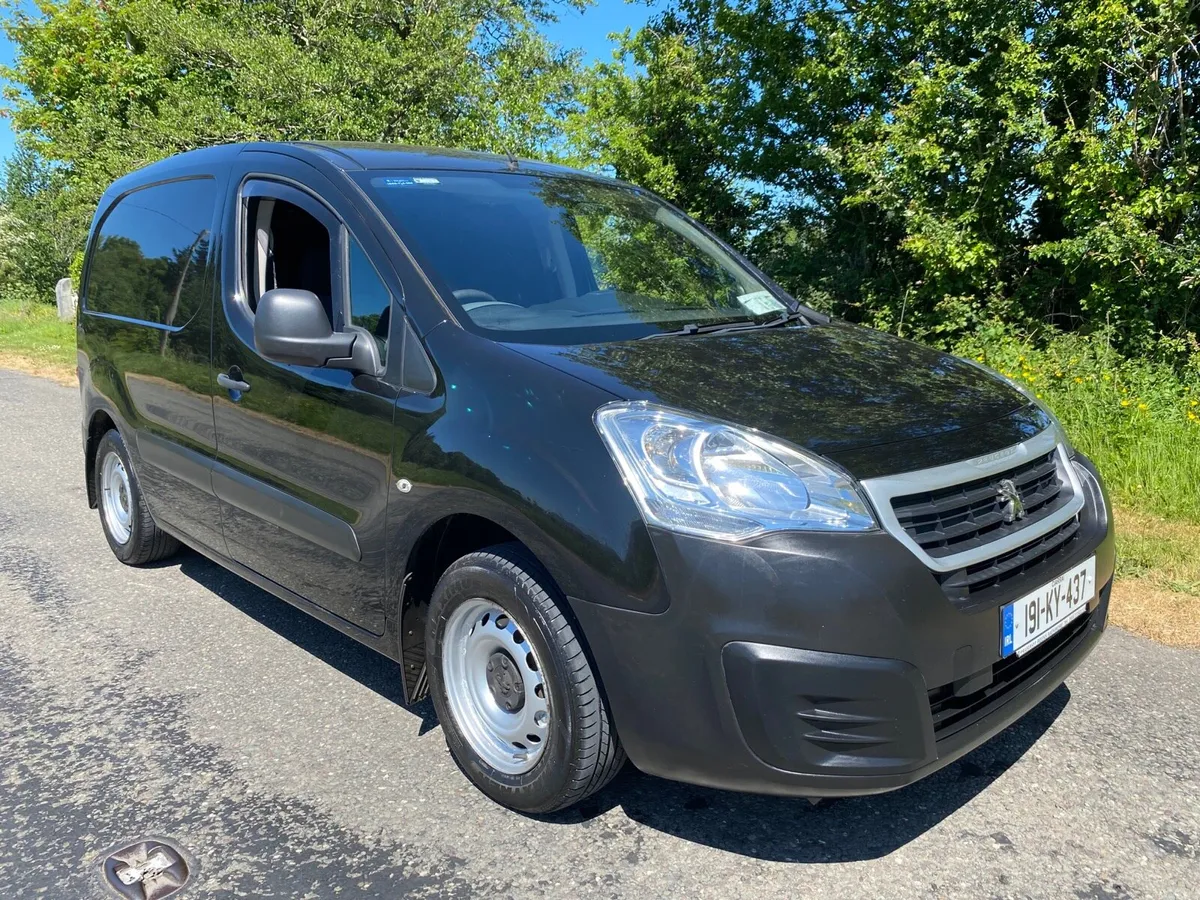 2019 PEUGEOT PARTNER NEW CVRT 4/26 1 OWNER - Image 1