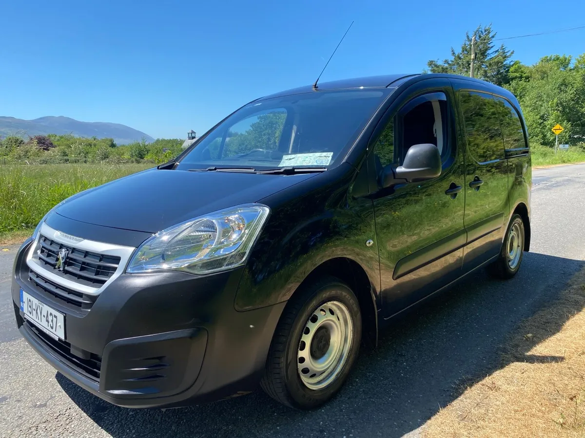 2019 PEUGEOT PARTNER NEW CVRT 4/26 1 OWNER - Image 3