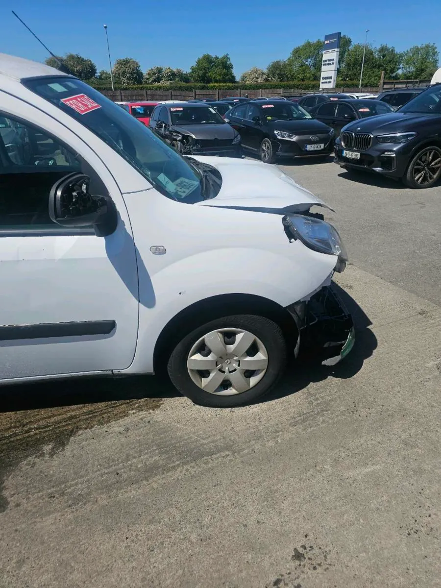Renault kangoo Fridge van LWB 2021 - Image 2