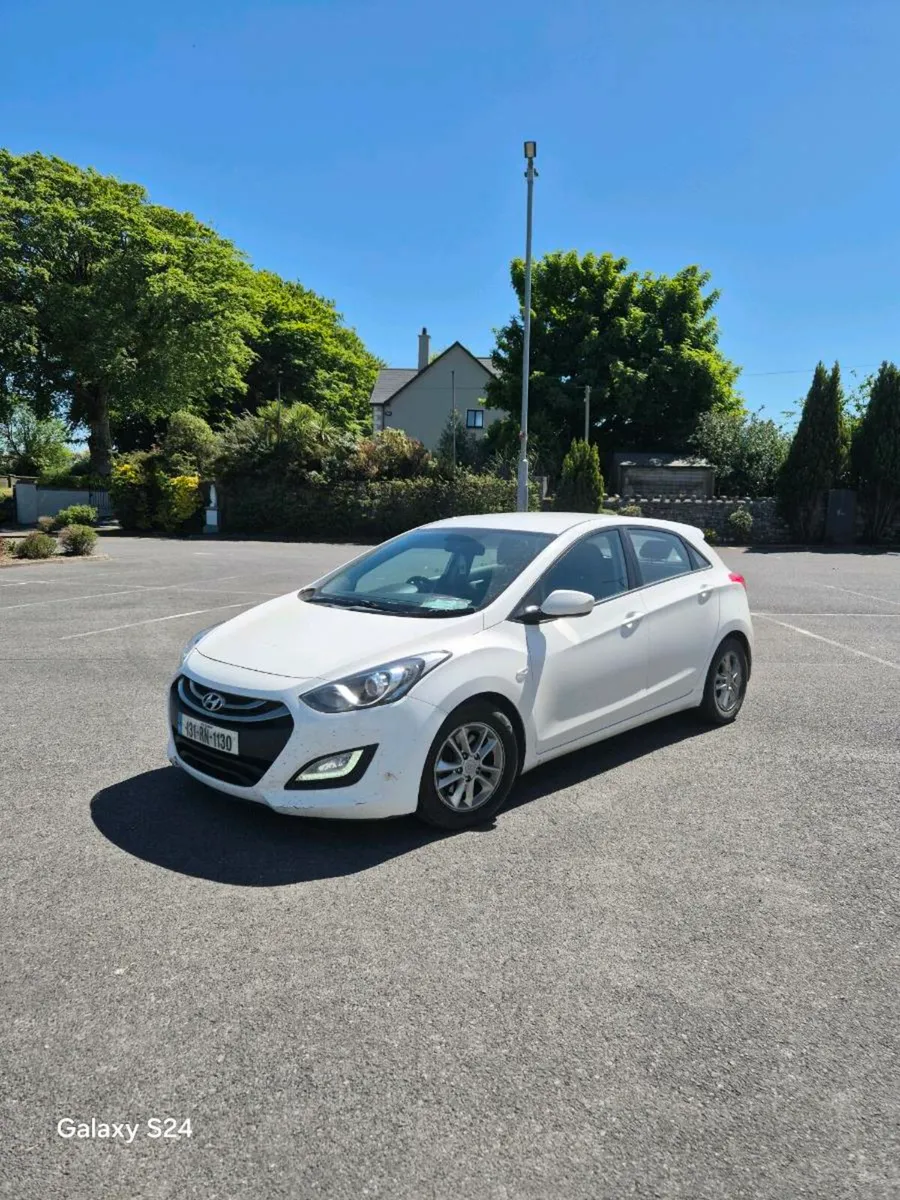 Hyundai  130 ... 2013 - Image 1