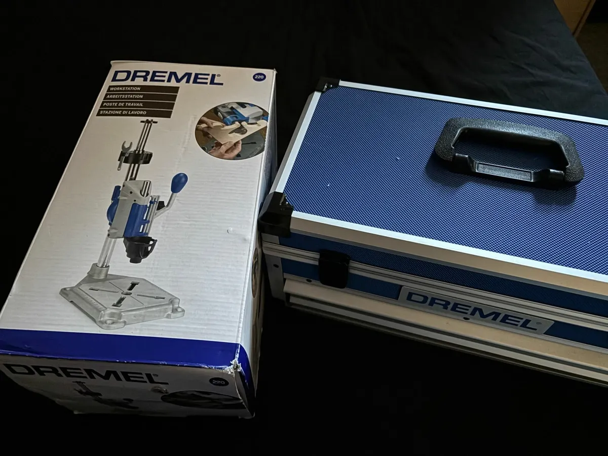 Dremel 8240 Cordless Multi Cutter + Workstation - Image 4