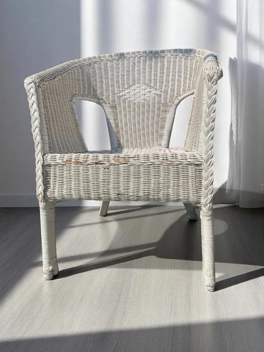 Vintage Wicker Chair - Image 1