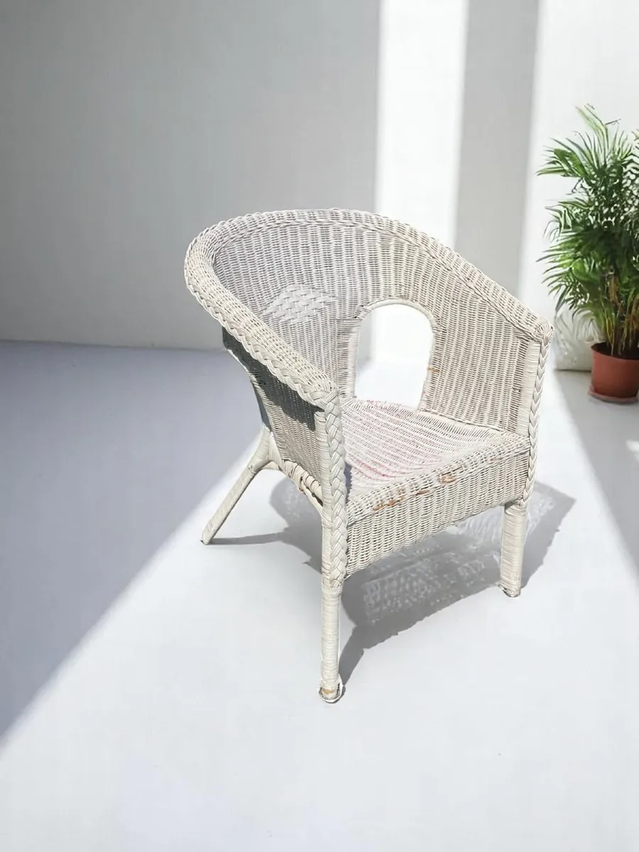 Vintage Wicker Chair - Image 3