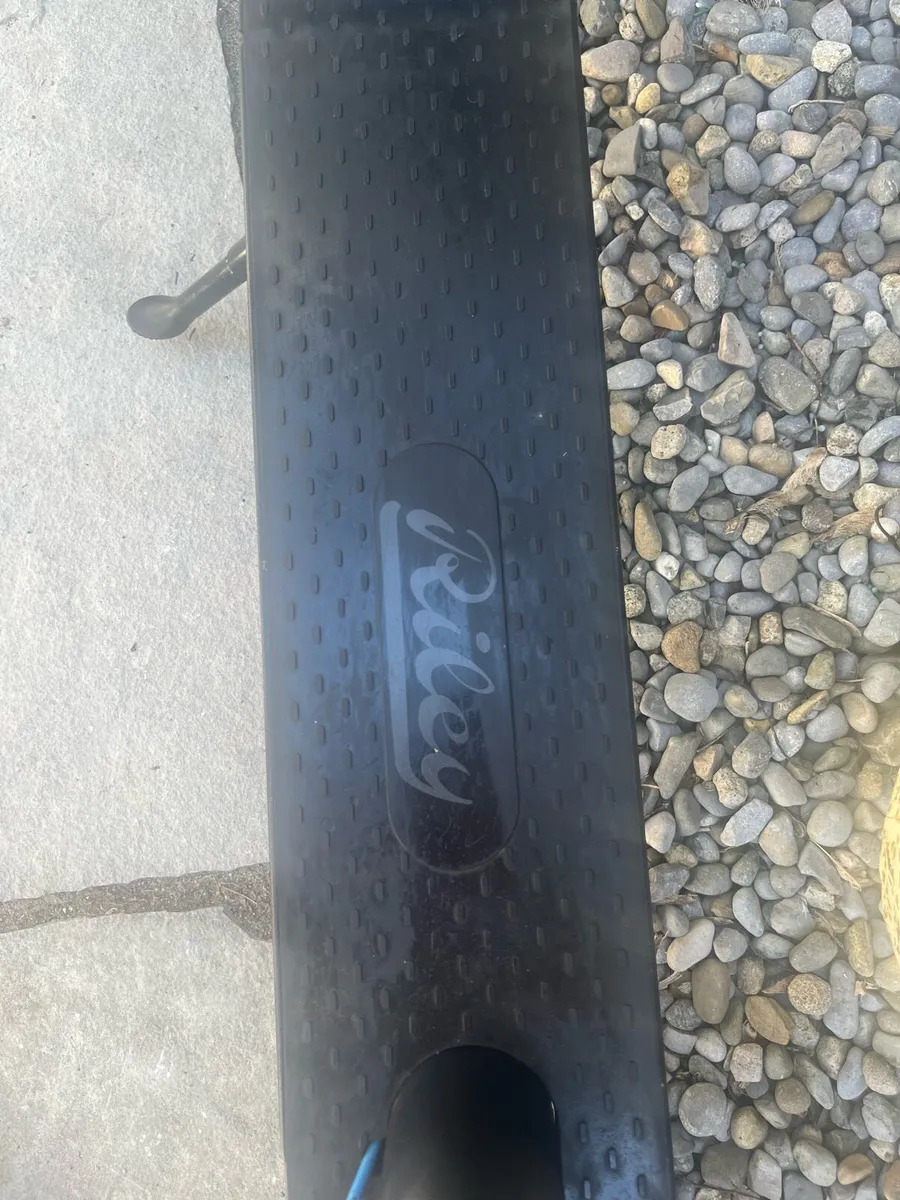 Electric scooter - Image 3