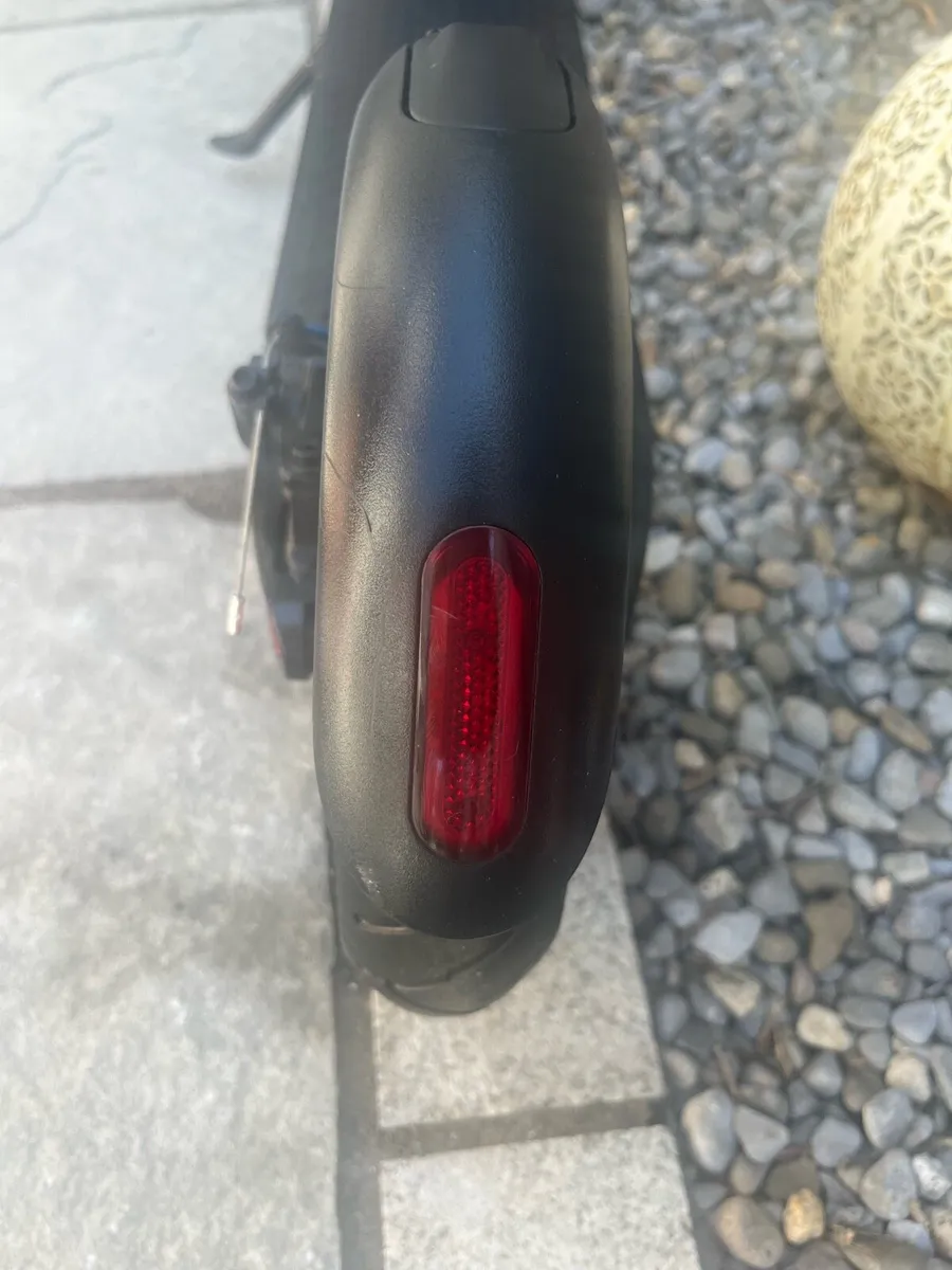 Electric scooter - Image 4