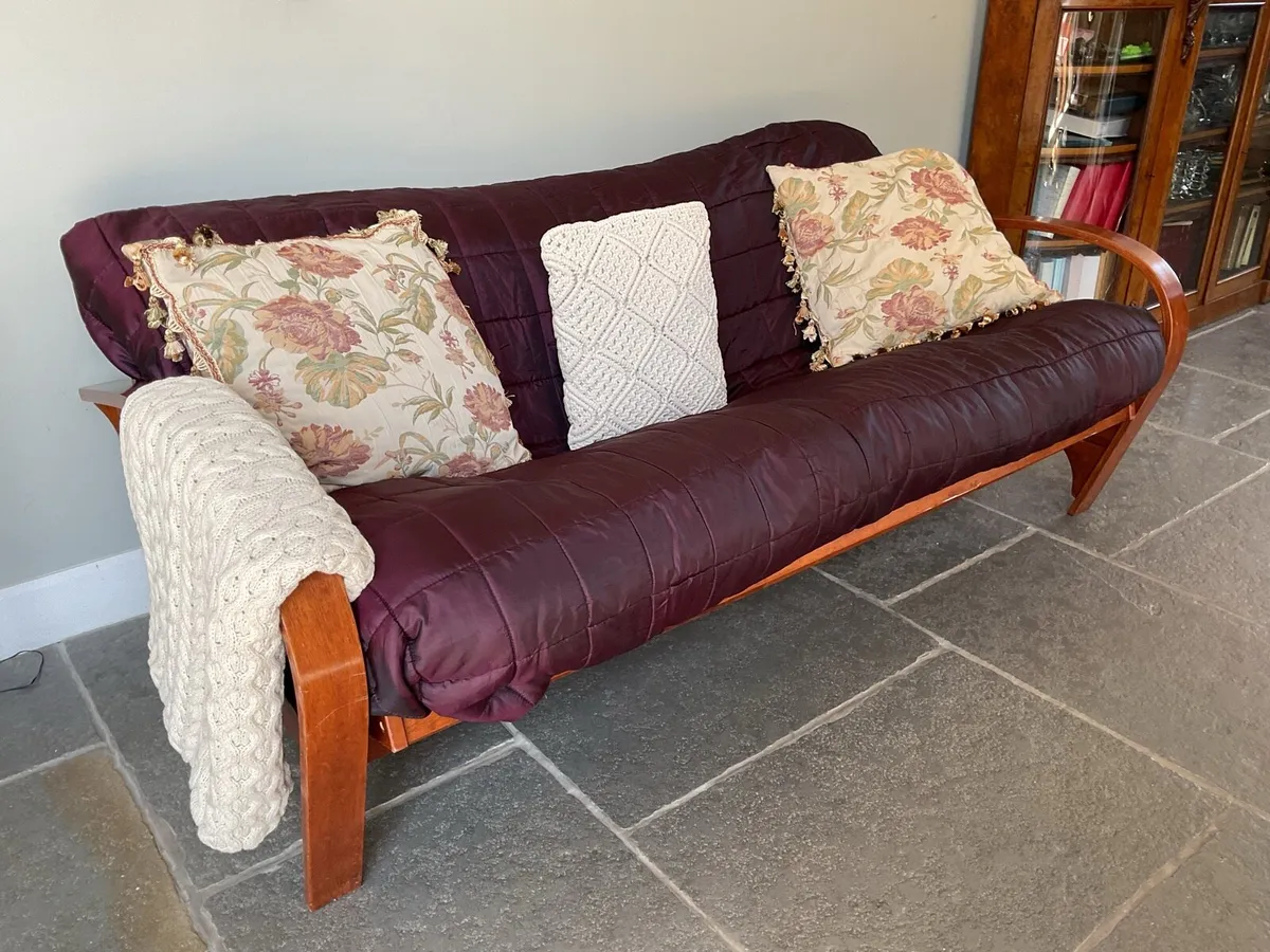 Futon sofa/double bed - Image 4