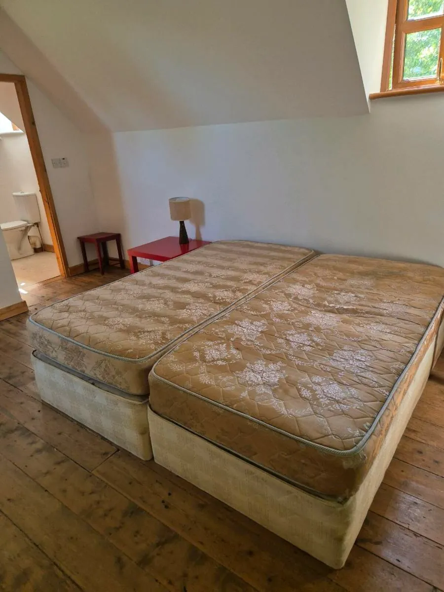 Beds - Image 1