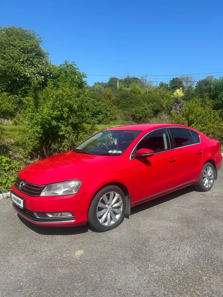 2011 Volkswagen Passat - Image 3