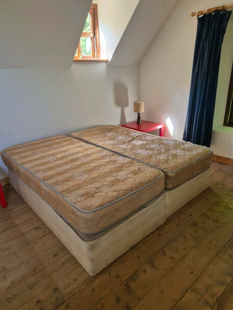 Beds - Image 2