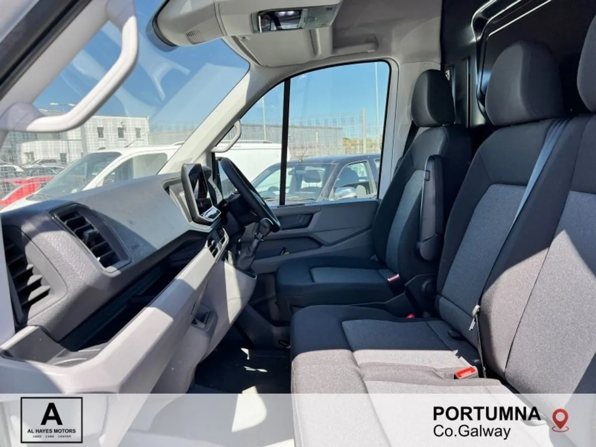Volkswagen Crafter H 30 MWB 140BHP M6F  factory F - Image 2