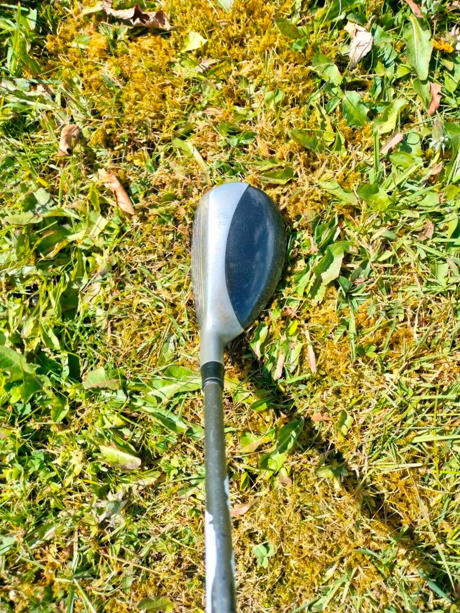 TaylorMade rescue/ Hybrid - Image 1