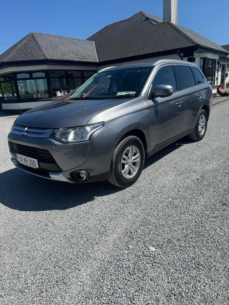 Mitsubishi outlander 2015 low km new nct - Image 1