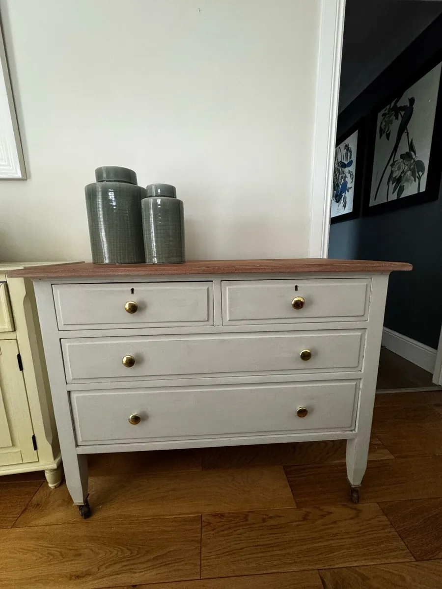 Chest - Image 1