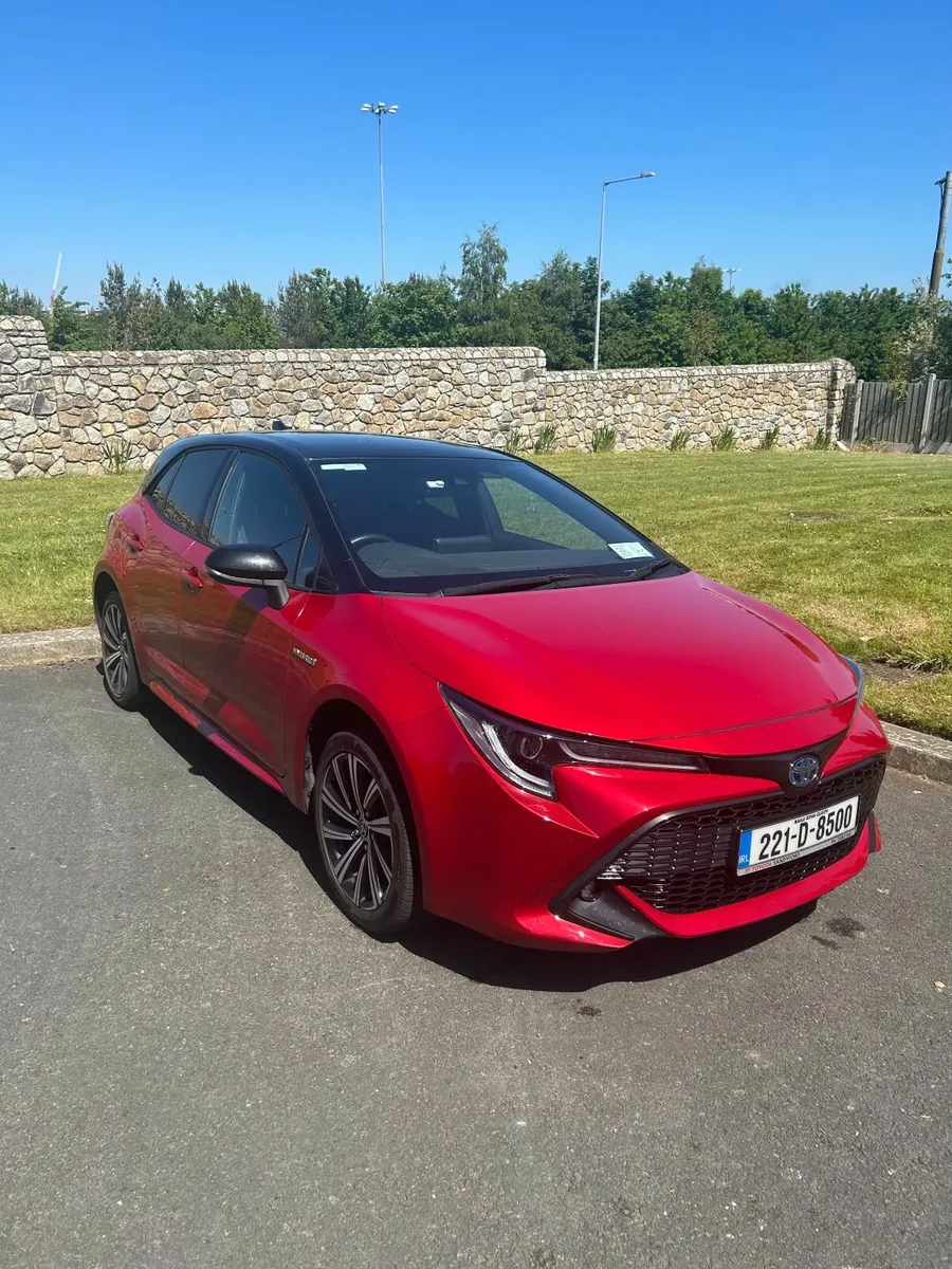 2022 Toyota Corolla Luna Sport Hatchback Hybrid - Image 1