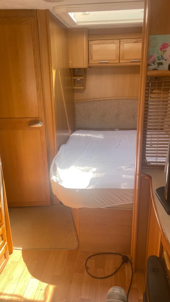Caravan towing - Image 3