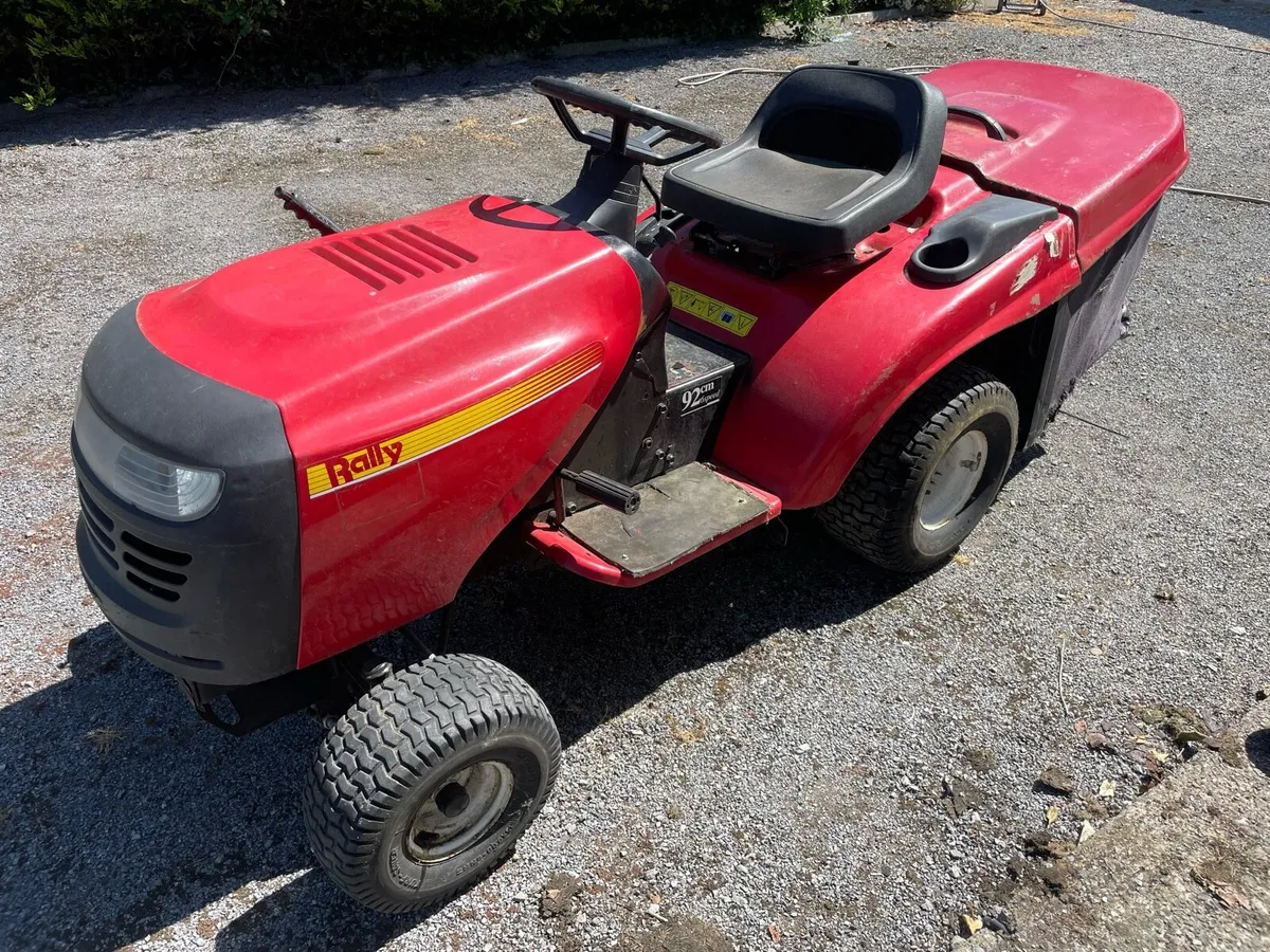 Ride on Lawnmower - Image 1