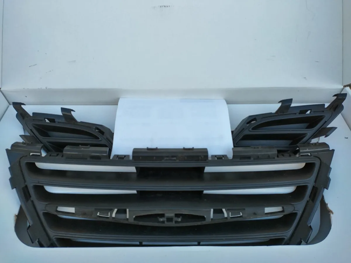 Saab car parts - Image 3