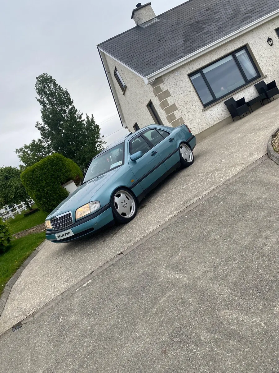 Mercedes C180 - Image 1