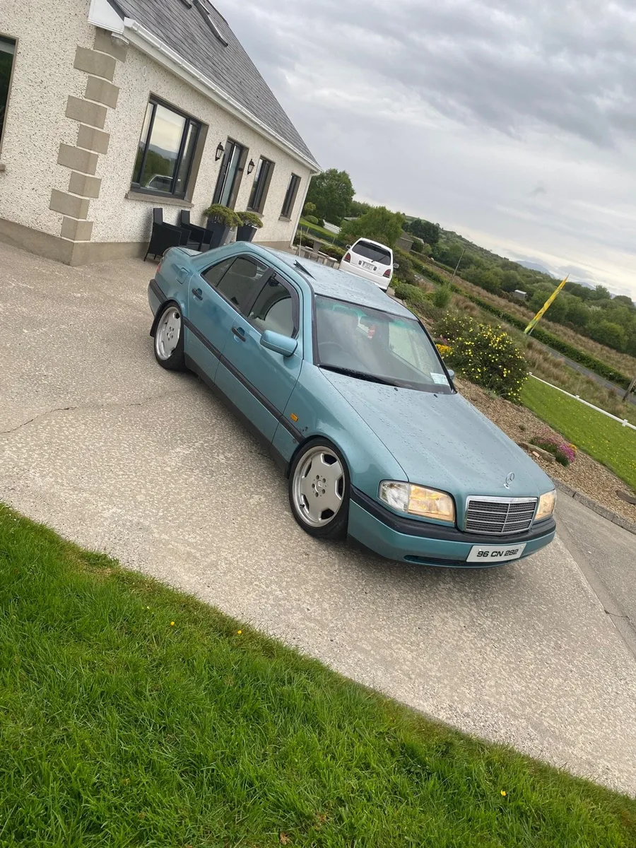 Mercedes C180 - Image 3