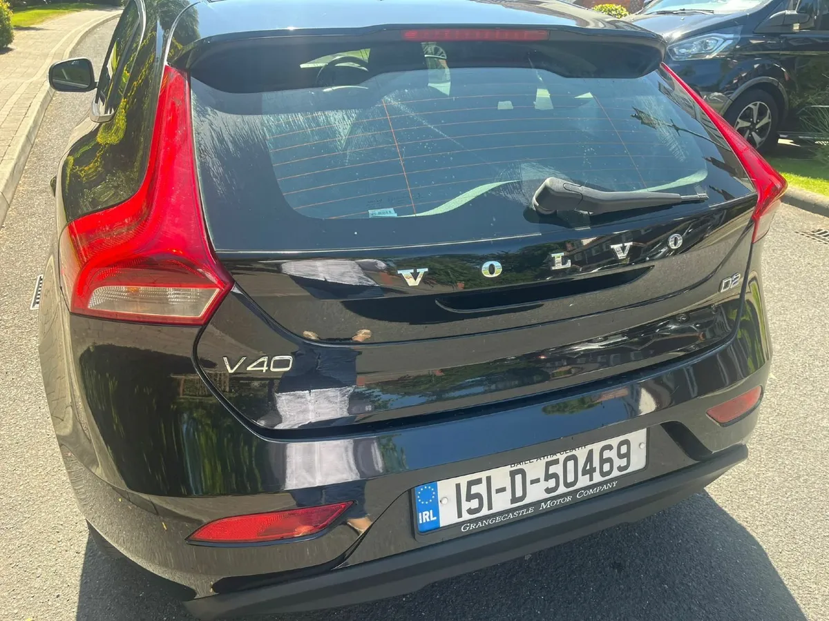 Volvo V40 D2 2015 - Image 3