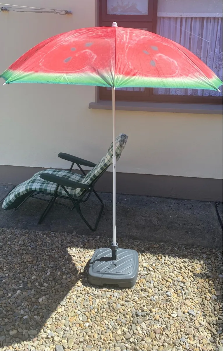 BRAND NEW Garden Sun Umbrella - Image 4