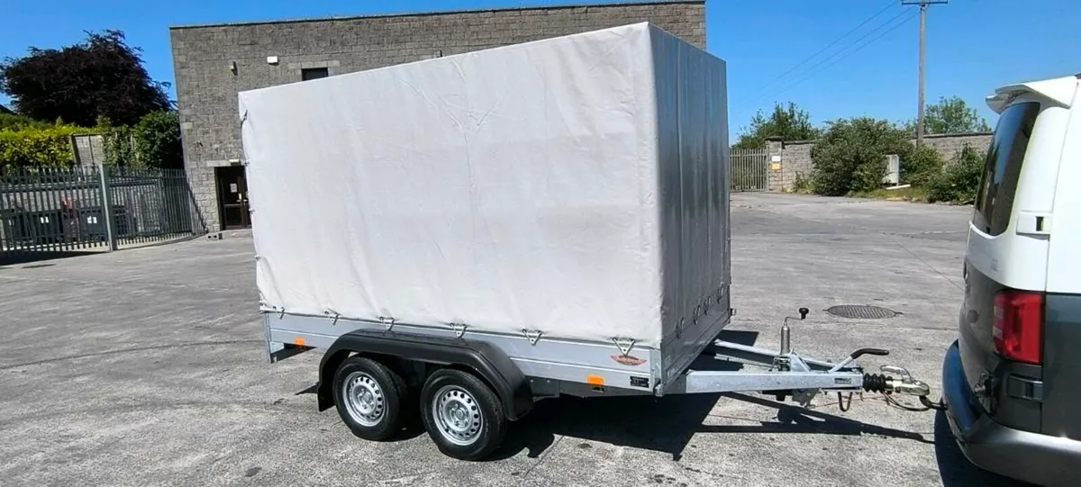 Trailer - Image 1
