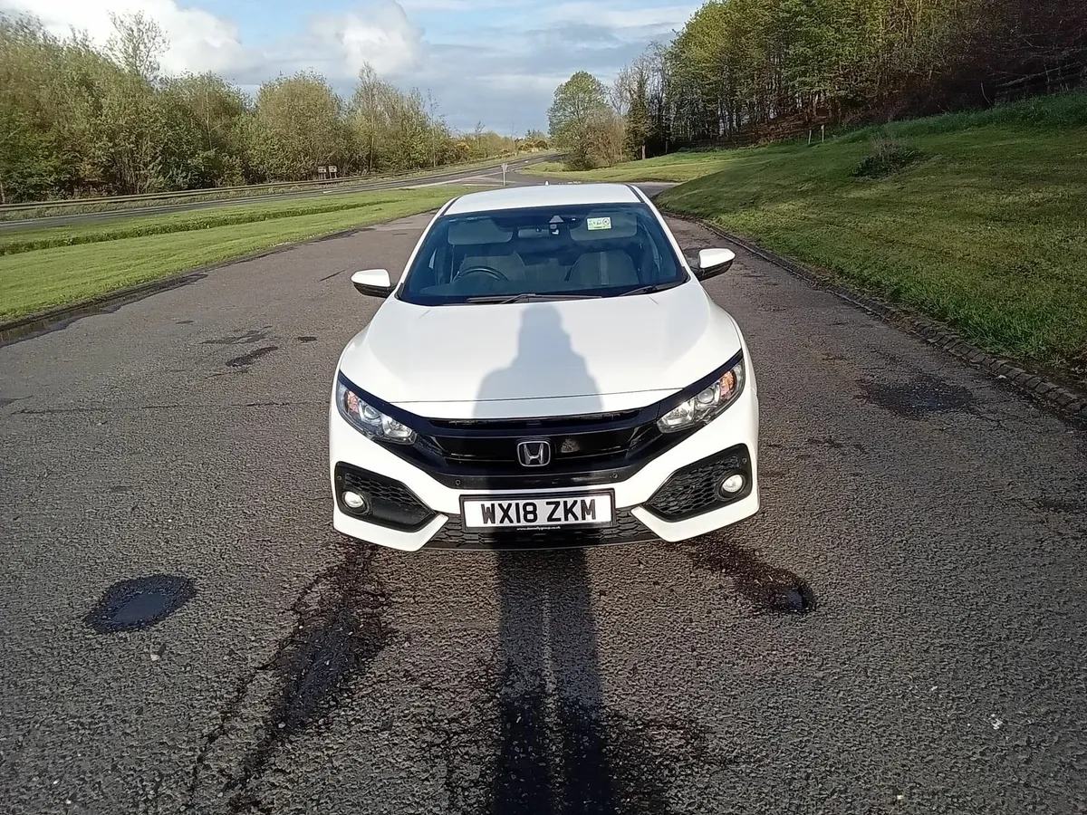 Honda Civic 2018 - Image 3