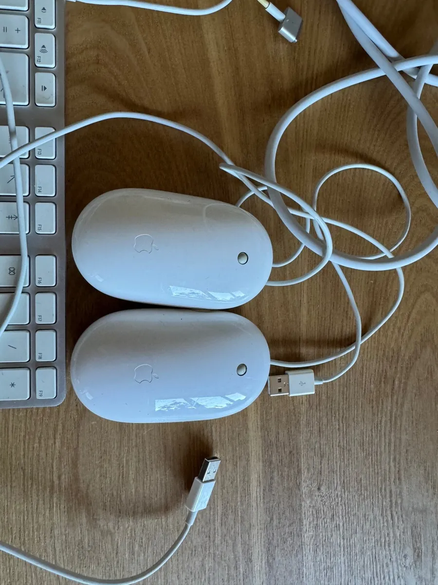 Mac Keyboard/Mouse/Charger - Image 2