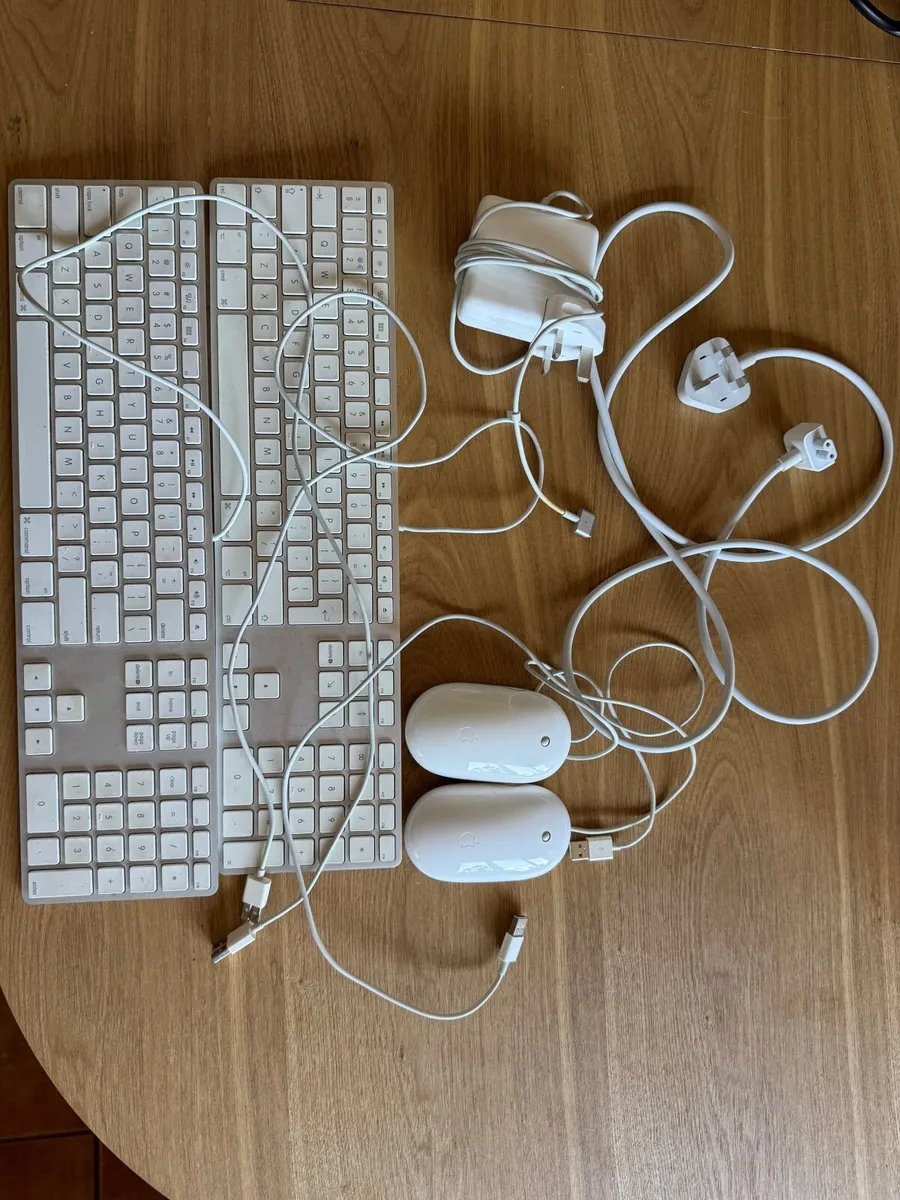 Mac Keyboard/Mouse/Charger - Image 1