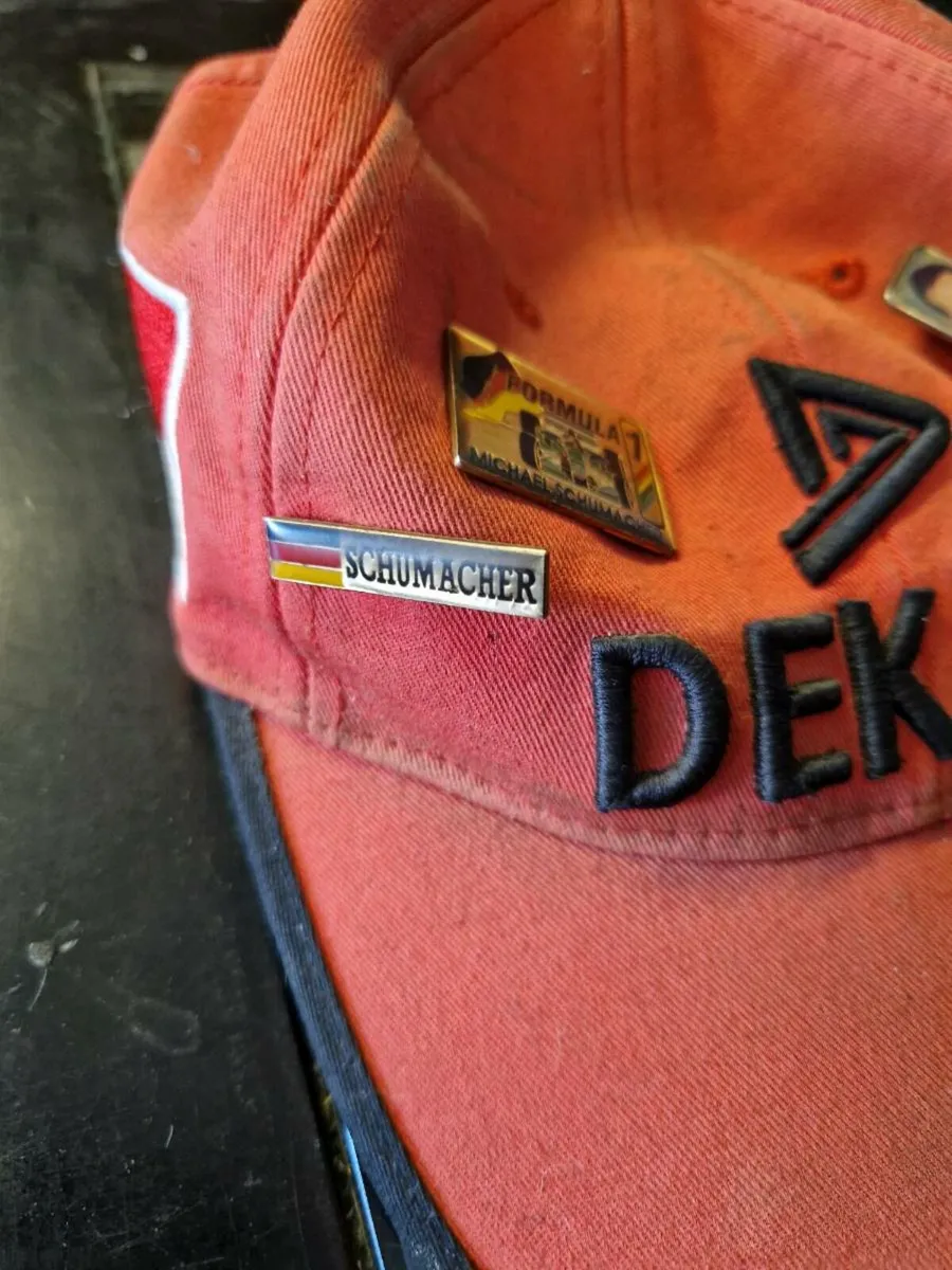 Vintage Ferrari Cap & Badges Schumacher - Image 2