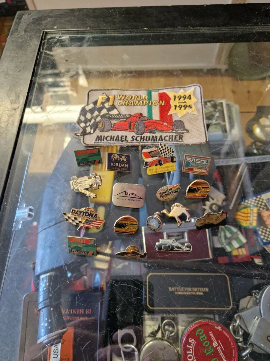Vintage Ferrari Formula 1 Badges Pins - Image 1
