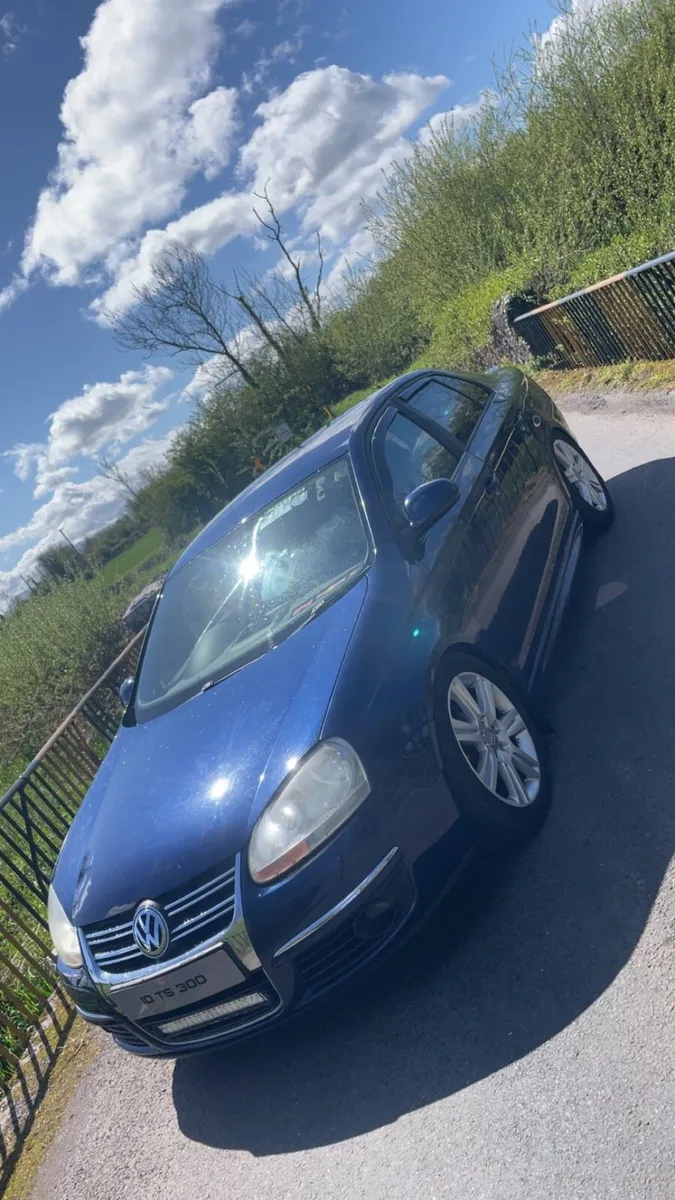 2010 mk5 jetta - Image 1