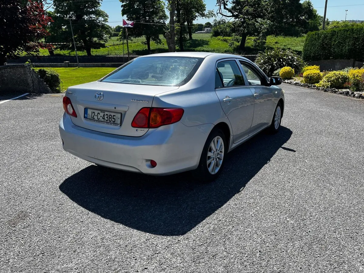 2012 Toyota Corolla 1.4 petrol - Image 4